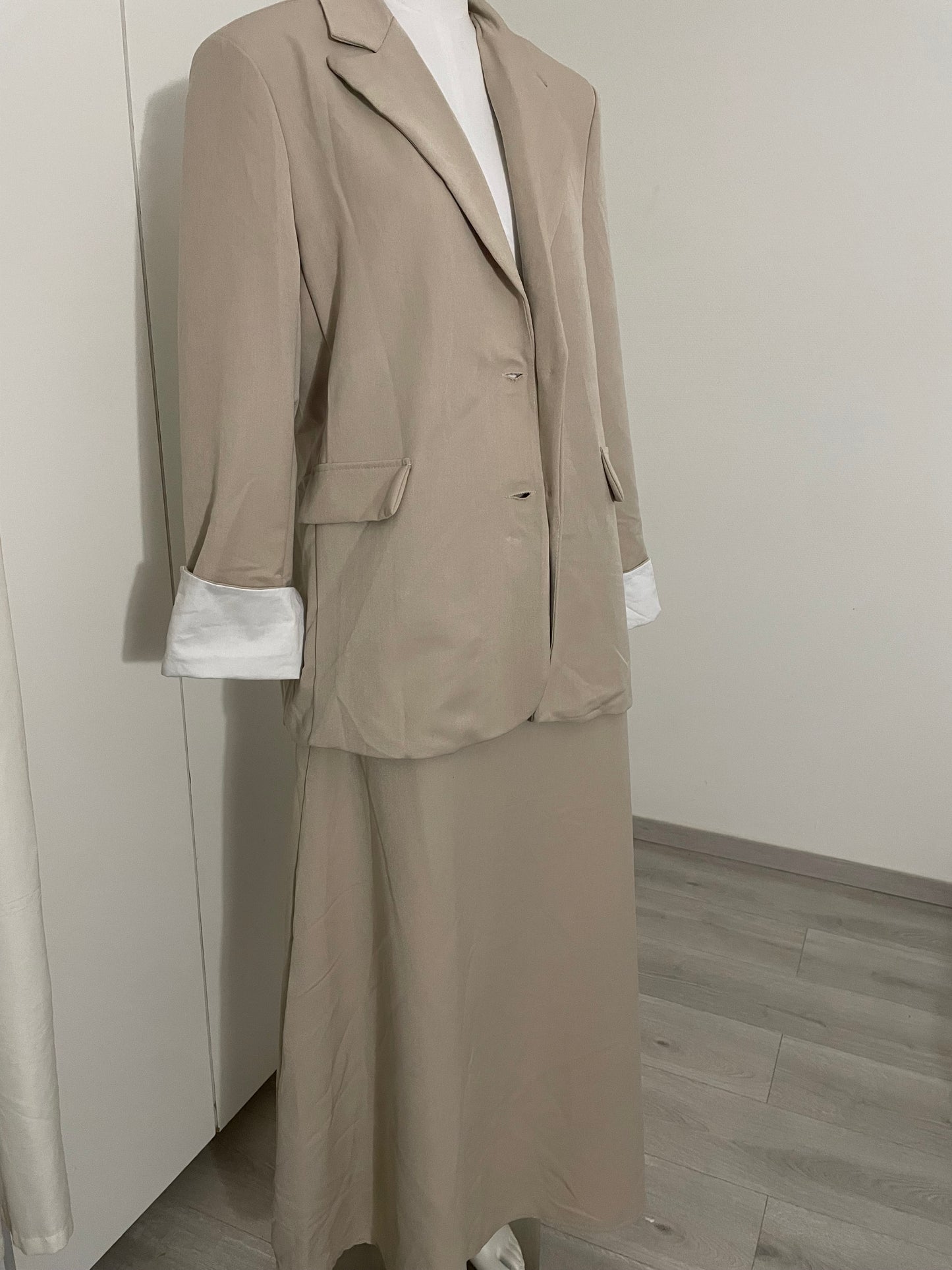 Tailleur jupe